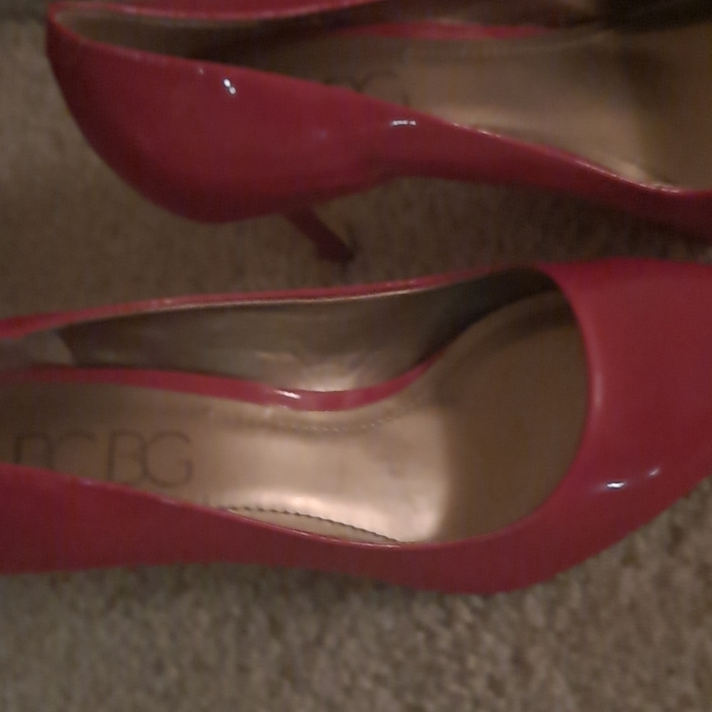 kitten heel